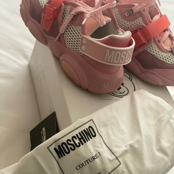Moschino pink sneakers. Size 39 - Picture 6 of 6